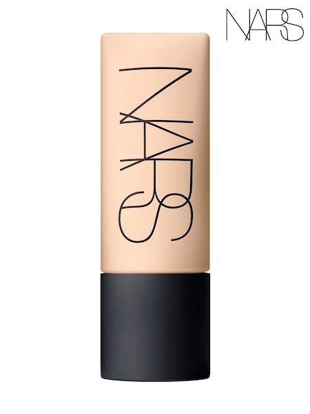 NARS Soft Matte Complete Foundation (AF8161) | €46