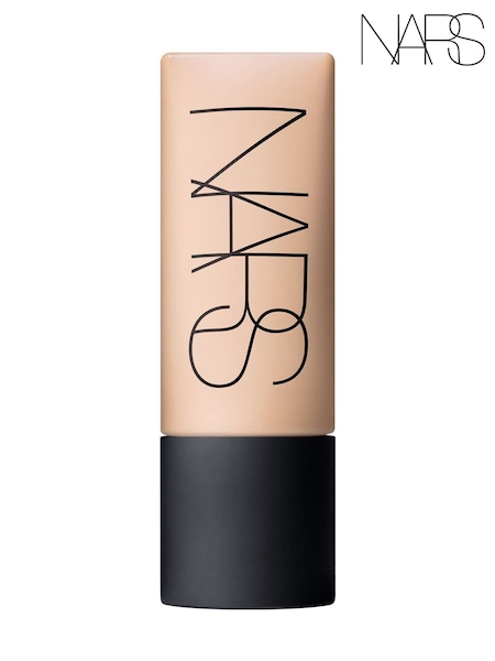 NARS Soft Matte Complete Foundation (AF8235) | €46
