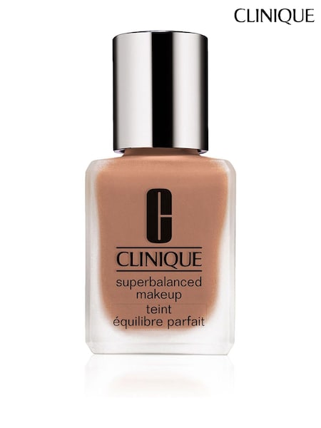 Clinique Superbalanced Foundation (AF9210) | €48