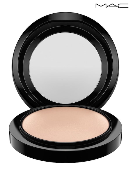 MAC Mineralize Skinfinish Face Powder (AF9918) | €45