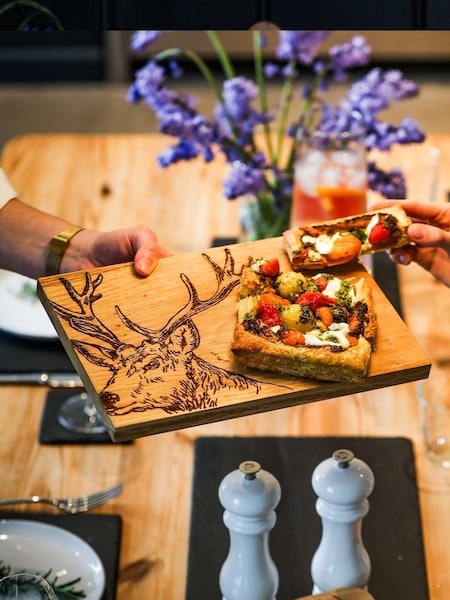 Selbrae House Stag Serving Board (AG2441) | € 47