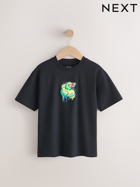 Black Graffiti Duck Relaxed Fit Short Sleeve Graphic Print T-Shirt (3-16yrs) (AG3608) | R$ 70 - R$ 100