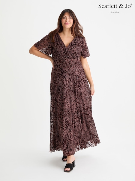 Scarlett & Jo Brown Isabelle Angel Sleeve Maxi Dress (AG3644) | kr1 356