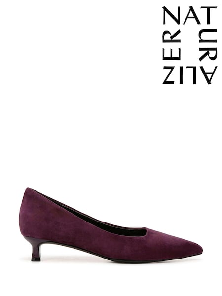 Morado - Naturalizer Natalia Wide Fit Kitten Heel Court Shoes (AG4306) | 184 €