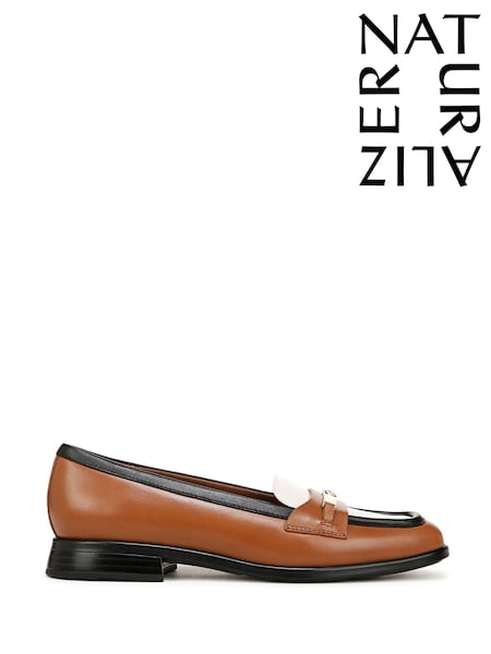 rjava - Naturalizer Wide Fit Fabienne Loafers (AG4308) | € 119