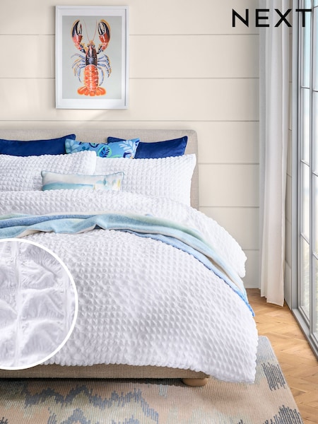 White Mini Seersucker Supersoft Duvet Cover and Pillowcase Set (AG5274) | €33 - €72