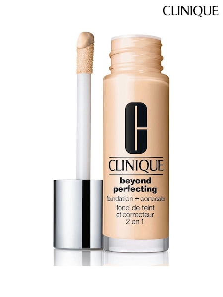 Clinique Beyond Perfecting Foundation And Concealer Set (AG6518) | €49