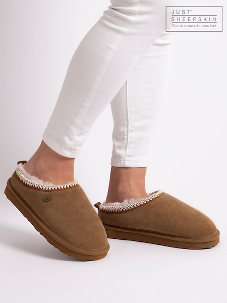 Just Sheepskin Brown Ladies Erin Swept Back Mule Slippers (AG7259) | R$ 790