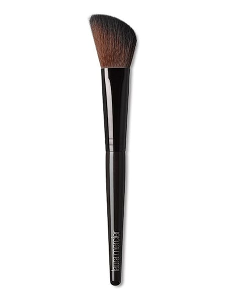 Laura Mercier Angled Cheek Brush (AG7640) | €55