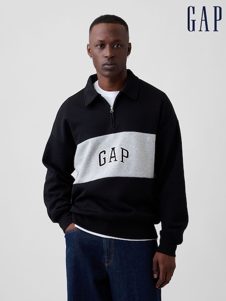 Black - Regular Gap Oversized Logo Quarter-zip Sweatshirt