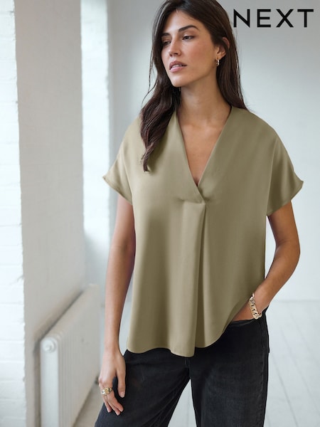 Khaki Green Relaxed Fit Short Sleeve Overhead V-Neck Blouse (AH1291) | €24