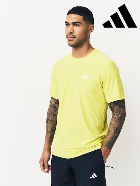adidas Yellow Train Essentials Stretch Training T-Shirt (AH1393) | R$ 225