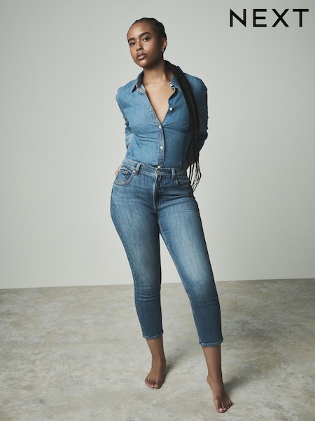 Mid Blue Hourglass Cropped Denim Capri Shorts (AH5584) | €28