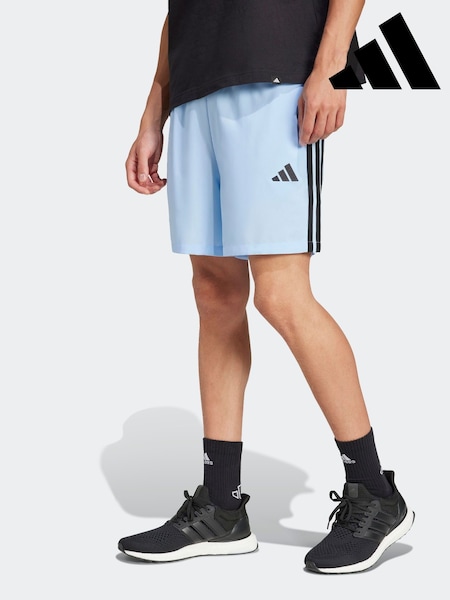 adidas Black Essentials 3-Stripes Chelsea Shorts (AH5813) | R$ 225