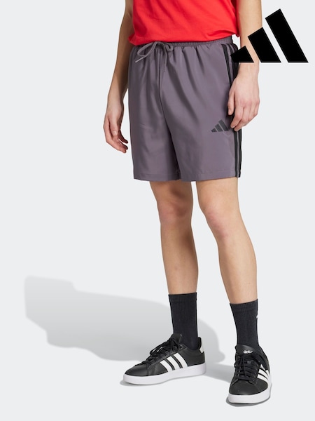 adidas Purple Essentials 3-Stripes Chelsea Shorts (AH5827) | R$ 225