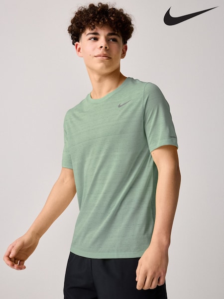 Nike Steam Green Dri-FIT Miler Training Top (AH9801) | €30