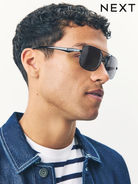 Black Navigator Sunglasses (AJ0891) | LEI 101