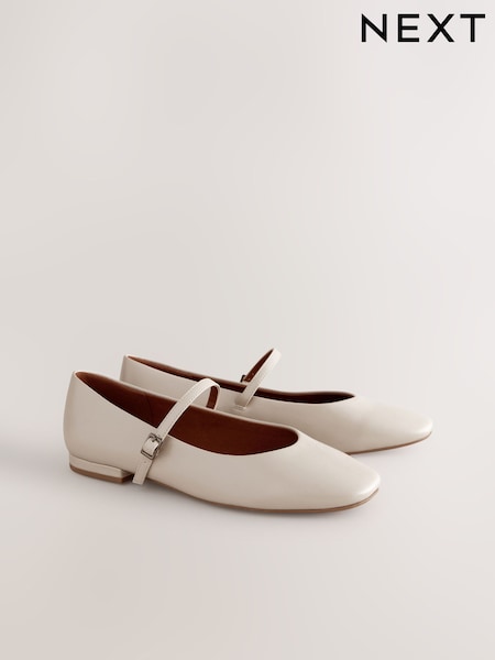 Luonnonvalkoinen - Forever Comfort® Round Toe Mary Jane Shoes (AJ1498) | €44