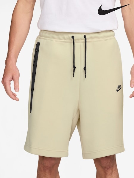 Nike Light Khaki Tech Fleece Shorts (AJ1545) | €93