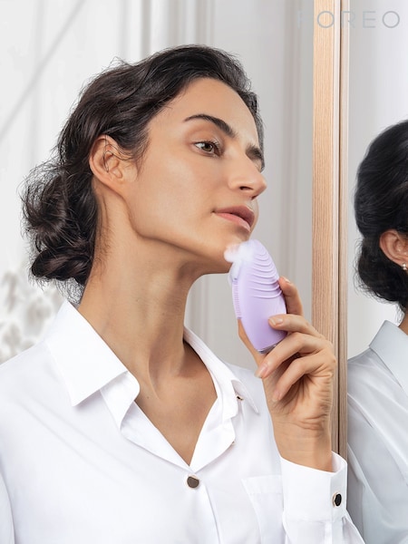 FOREO LUNA 4 Smart Facial Cleansing Firming Massage Device For Men (AJ3353) | €367