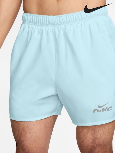 Nike Glacier Blue Dri-FIT Flash 5 inch Challenger Running Shorts (AJ3866) | €51