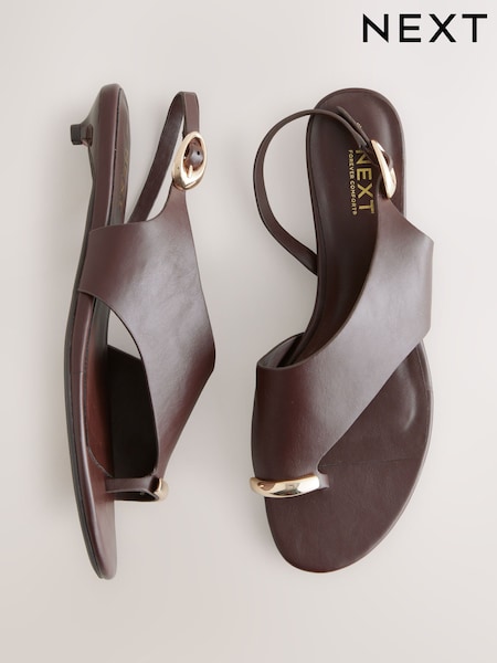بني - Forever Comfort® Embellished Toe Loop Sandals (AJ4729) | ‏164 د.إ.‏