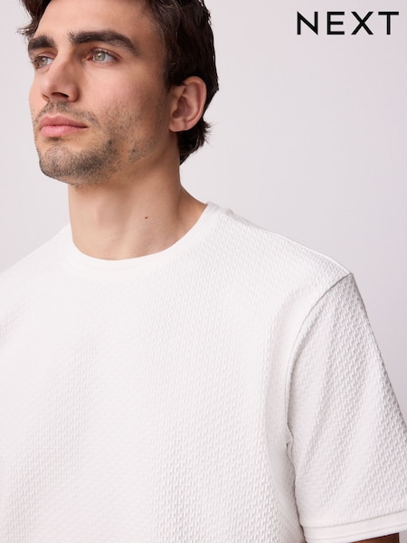 White Regular Fit Textured T-Shirt (AJ5050) | €20