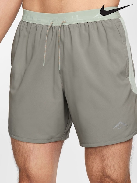 Nike Trail Dri-FIT 6 inch Brief Lined Running Shorts (AJ5164) | 78 €