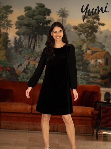 Yumi Black Tunic Dress with Pleated Balloon Sleeves And Tie Back (AJ6382) | €100