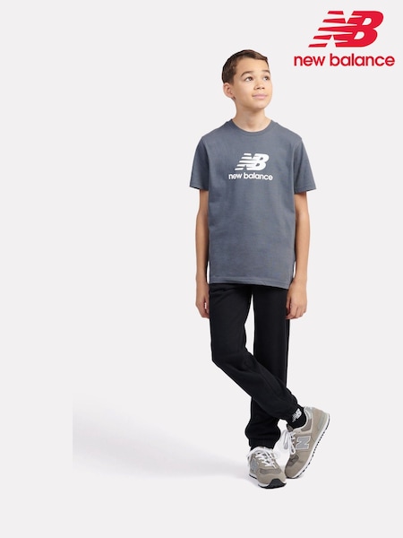 New Balance Light Grey Kids Jersey Stacked 100% Cotton Logo T-Shirt (AJ6536) | €24 - €29