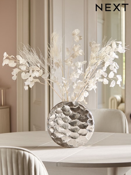 Silver Metal Scalloped Vase (AJ6633) | AED167
