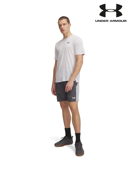 Gris - Short tissé Under Armour Core (AJ9676) | € 42