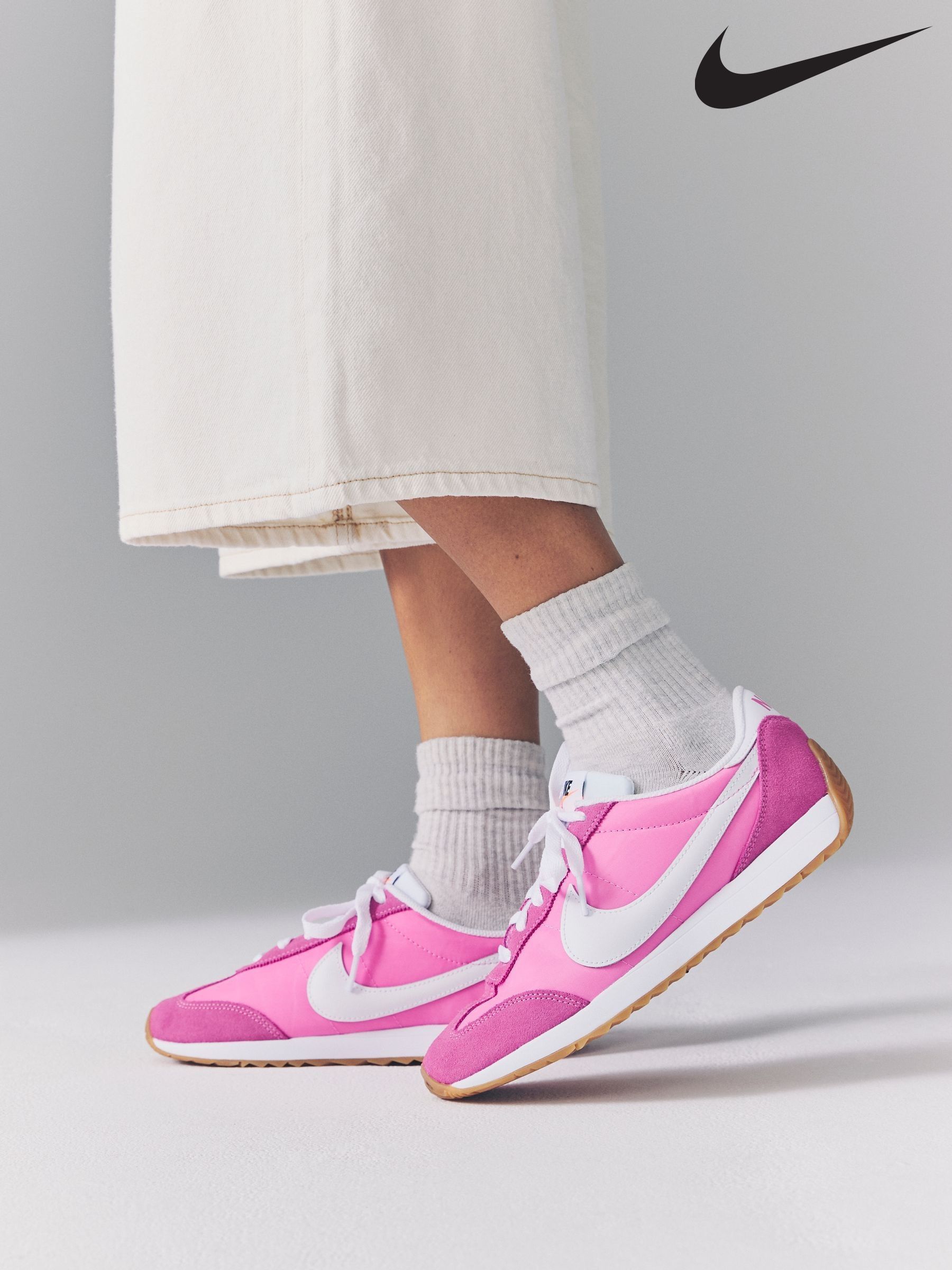 womens nike casual trainers