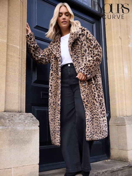 Yours Curve Natural Plush Faux Fur Maxi Coat (AK4279) | €108
