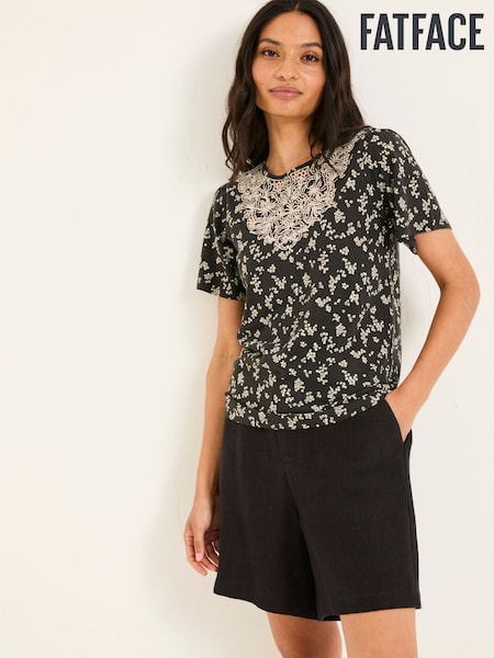 FatFace Leoni Black Mono Ditsy T Shirt (AK5307) | R$ 345