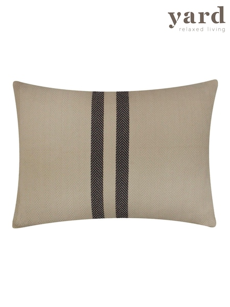 Yard Natural Benton Herringbone 100% Cotton Cushion (AK6674) | R$ 255