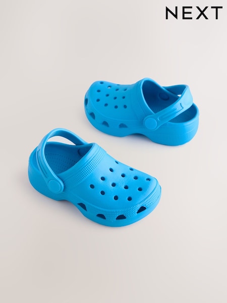 Blue Clogs (AK7310) | €12 - €16