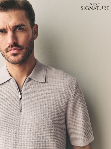 Neutraali - Regular Fit Signature 100% Merino Textured Short Sleeve Quarter Zip Knit Polo Shirt (AK7456) | €55