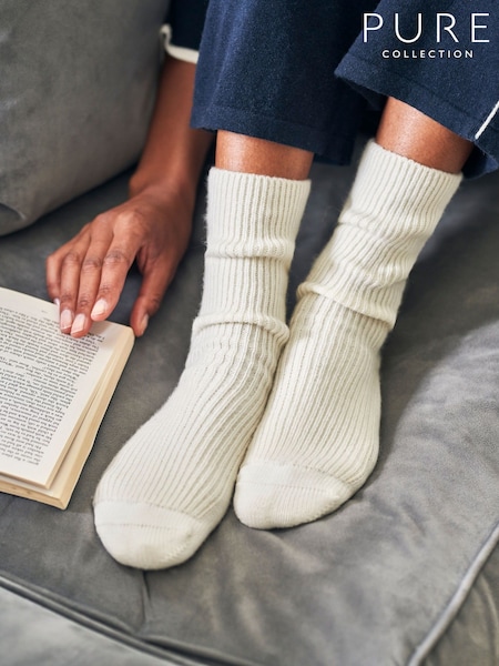 Pure Collection Cashmere Socks (AK7996) | €53