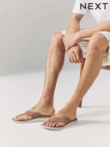 Natural - Sporty Toe Post Sandals (AL1330) | 35 €