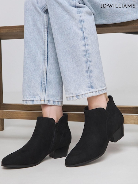 JD Williams Black Wide Fit Classic Synthetic Western Ankle Boots in Wide Fit (AL1778) | €58