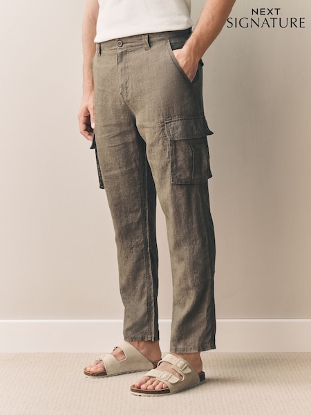 Castanho - Signature 100% Linen Cargo Trousers (AL4200) | R$ 430