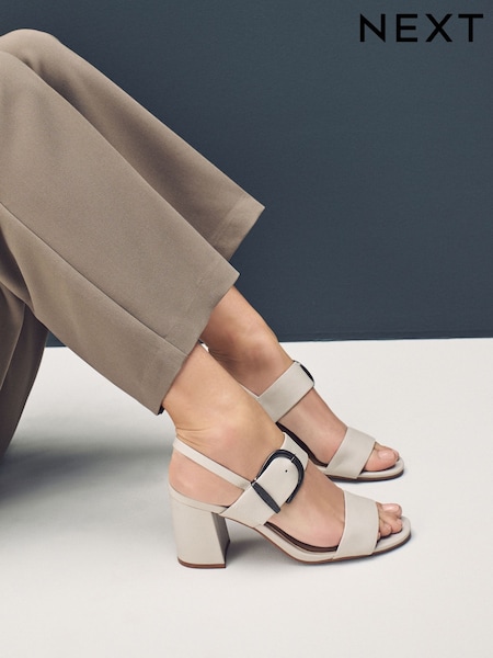 Цвет кости - Forever Comfort® Premium Leather With Motionflex Buckle Block Heel Slingback Sandals (AL5365) | €63