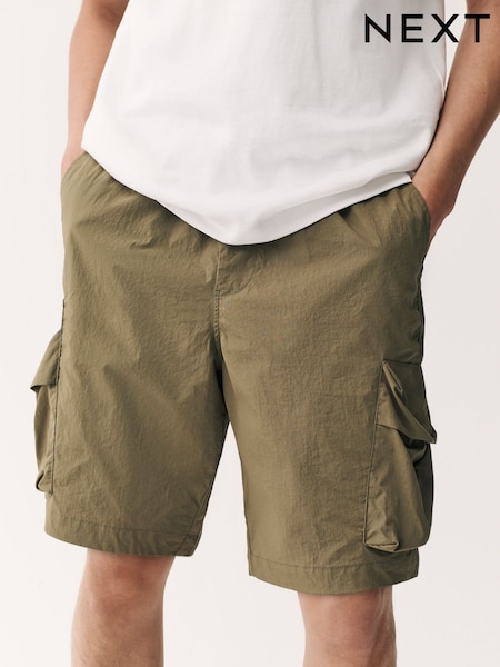 Khaki Green Lightweight Bluff Pocket Cargo Shorts (AL5600) | €32