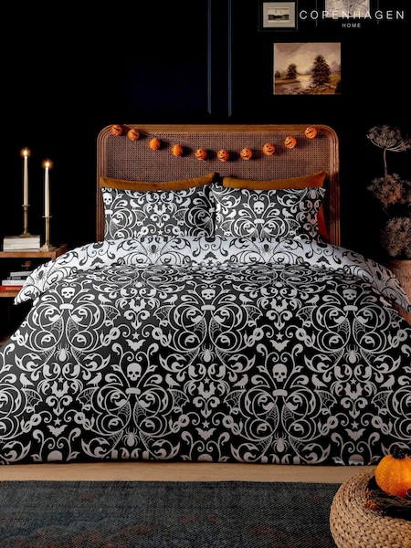 Copenhagen Home Black/White Dark Damask Duvet Cover Set (AL5895) | €27 - €42