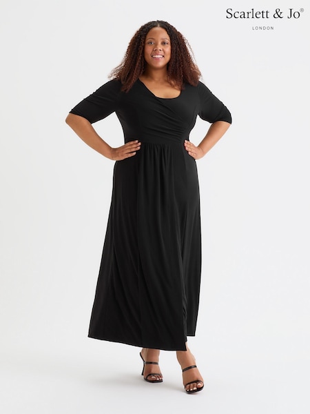 Scarlett & Jo Black Solid Ruched Maxi Gown (AL6447) | $192