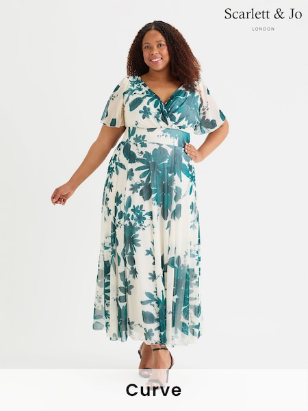 Scarlett & Jo Cream Isabelle Winter Print Float Sleeve Maxi Dress (AL6448) | 470 QAR