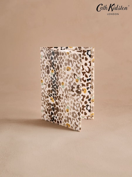 Cath Kidston Animal Print Passport Case (AL6782) | €14.50