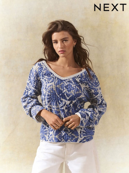 Blue 100% Cotton Relaxed Stitch Printed V-Neck Top (AL7212) | €45