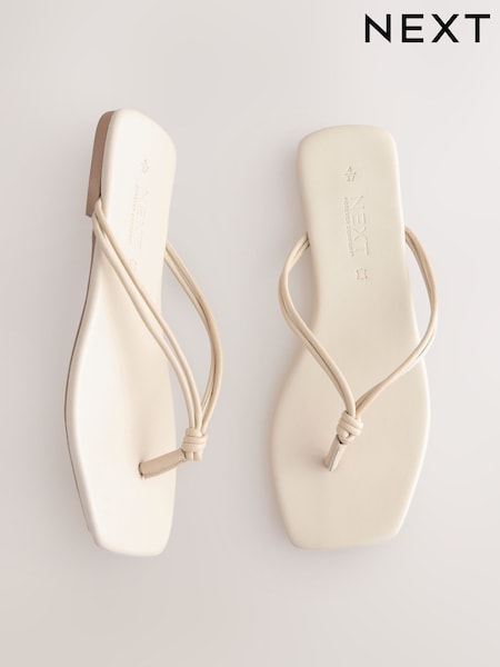 Bone Leather Standard/Wide Fit Forever Comfort® Square Toe Knotted Toe Thong (AL9255) | €22